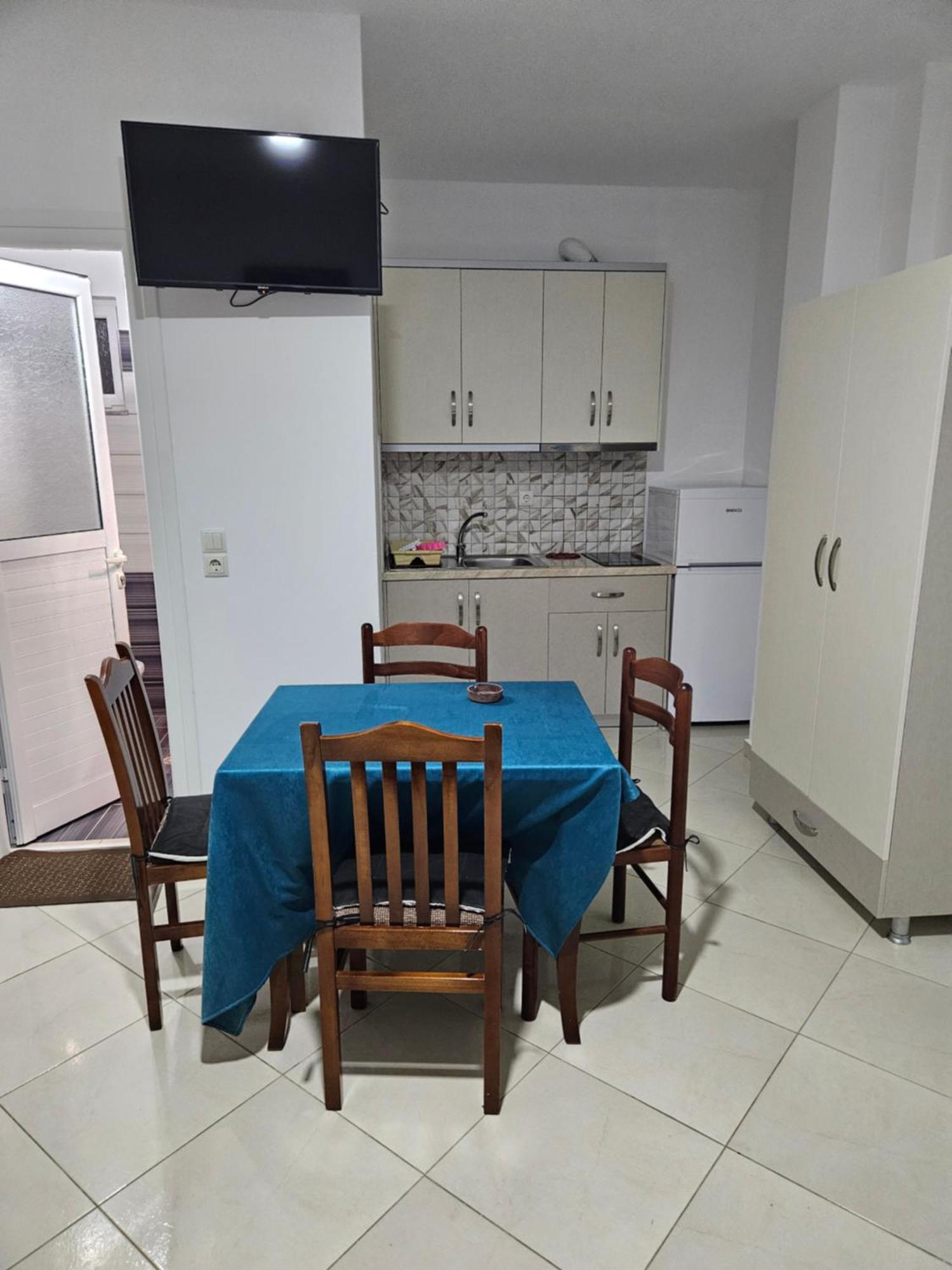 Ylli Mance Apartments Ksamil Ruang foto