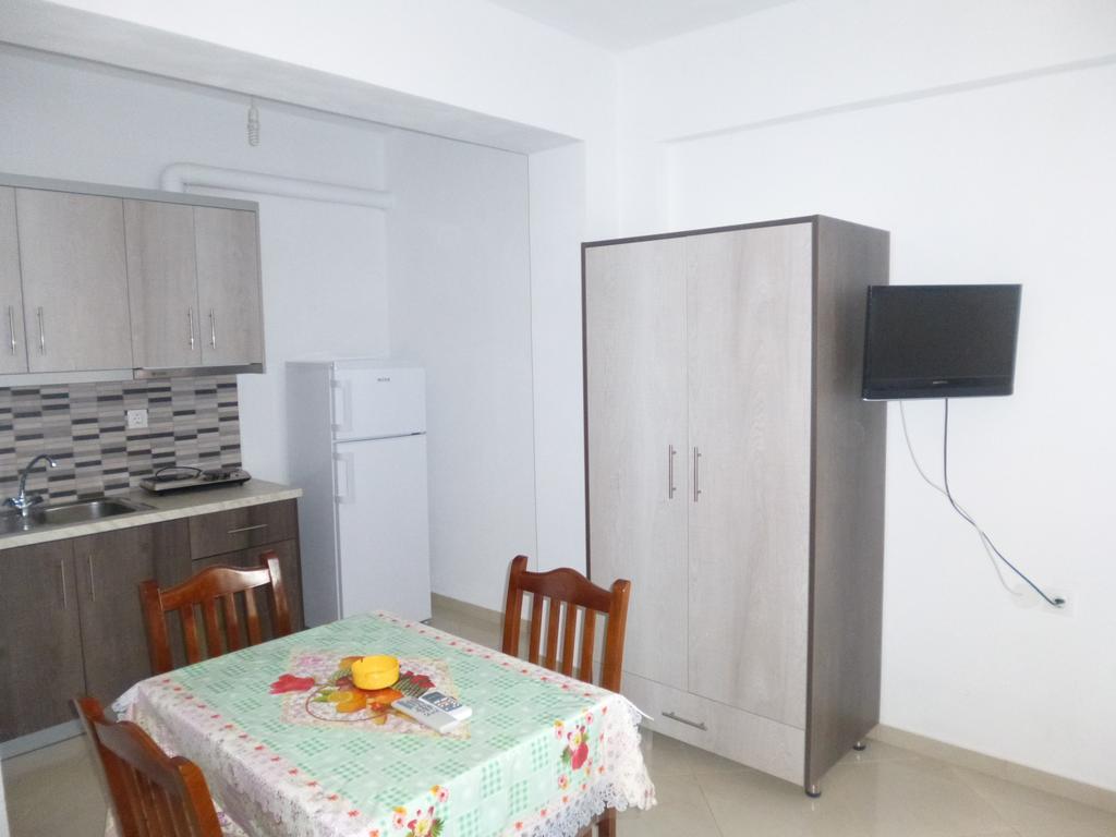 Ylli Mance Apartments Ksamil Ruang foto