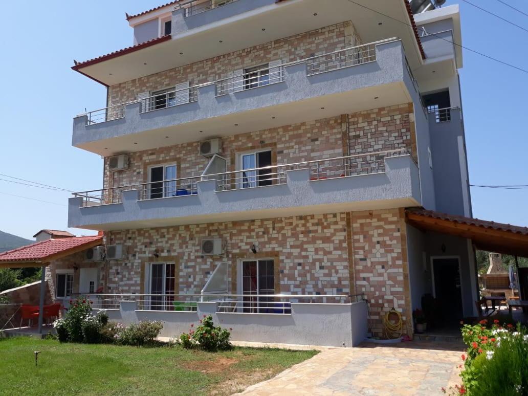 Ylli Mance Apartments Ksamil Bagian luar foto